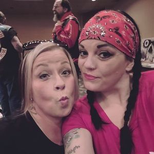 Meet your Posher, Crys